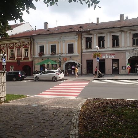 Stará ľubovňa Penzion A Restauracia U Jelena מראה חיצוני תמונה